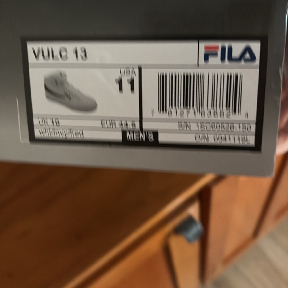 Fila Men's White and Red High-Top Sneakers - Picture 7 of 7